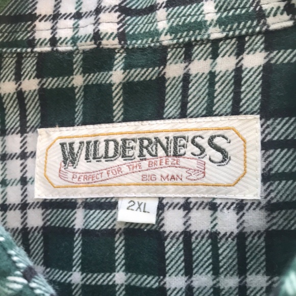 Men's Plaid Button Down Shirt - Picture 3 of 4